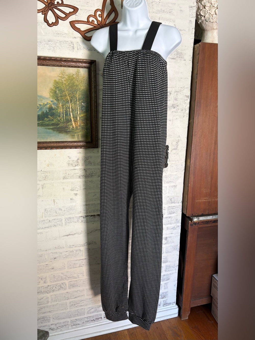 Motionwear adult medium black and white textured activewear